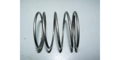 Пружина возвращающая