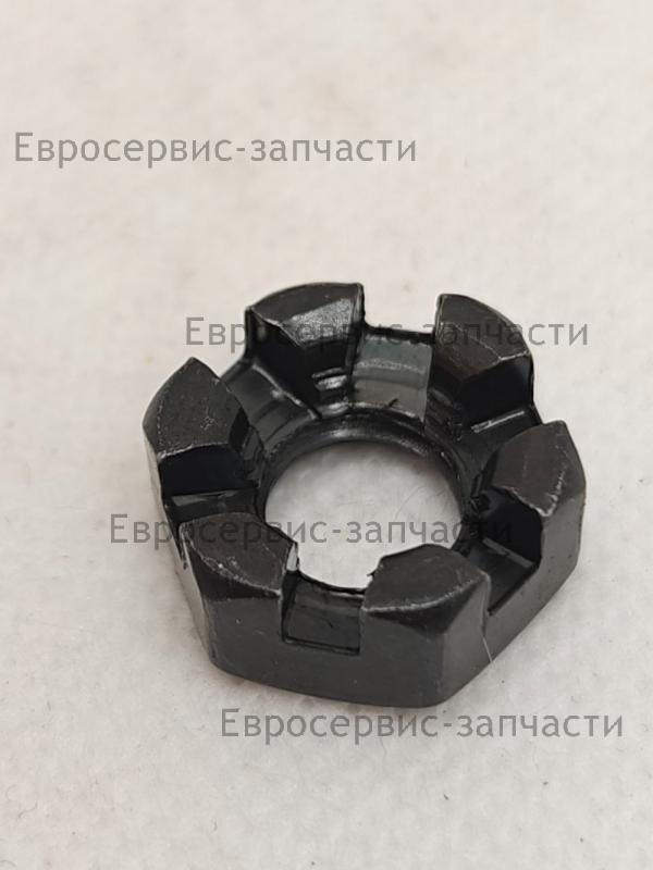 Гайка крепления конической шестерни Champion C3033 (801228)